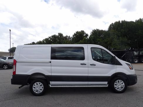 Used 2025 Ford Transit 250 Low Roof w/ Exterior Upgrade Package RWD image 9