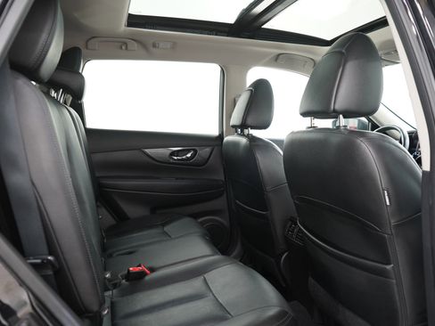 Used 2016 Nissan Rogue SL w/ SL Premium Package AWD/4WD image 14