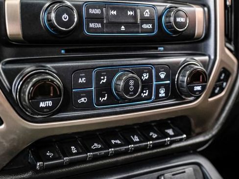 Used 2019 GMC Sierra 2500 Denali w/ Duramax Plus Package image 23