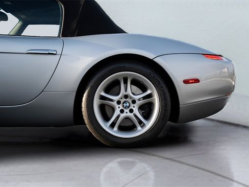 Used 2001 BMW Z8 image 24