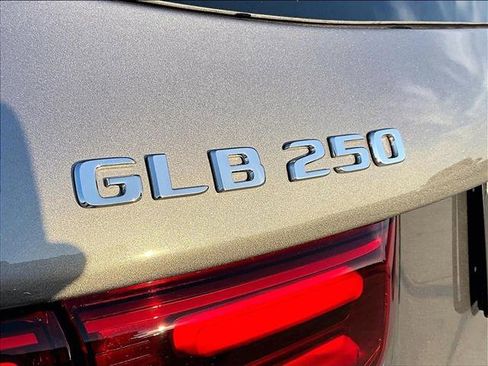 New 2026 Mercedes-Benz GLB 250 4MATIC image 28