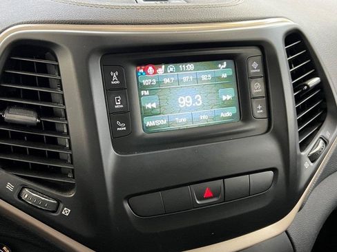 Used 2014 Jeep Cherokee Latitude w/ Comfort/Convenience Group image 7