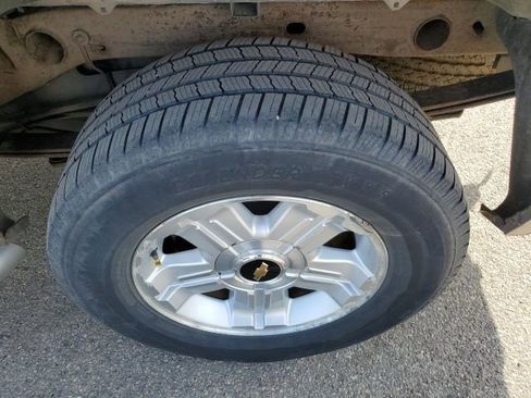 Used 2013 Chevrolet Silverado 1500 LT w/ Interior Plus Package AWD/4WD image 31