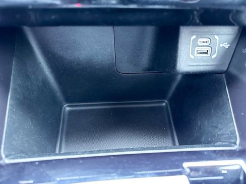 Used 2022 Jeep Compass Latitude FWD image 29