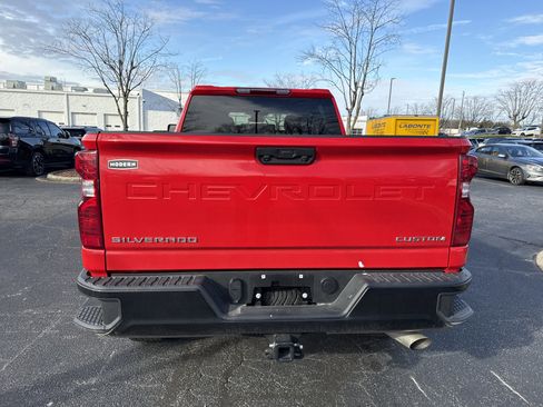 Certified 2025 Chevrolet Silverado 2500 Custom w/ Custom Convenience Package image 9