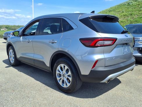 Used 2023 Ford Escape Active AWD/4WD image 4
