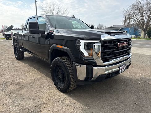 Used 2025 GMC Sierra 2500 Pro image 7