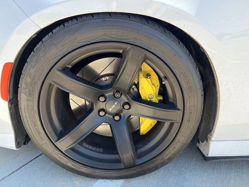 Used 2018 Dodge Charger SRT Hellcat w/ Harman/Kardon Audio Group image 6