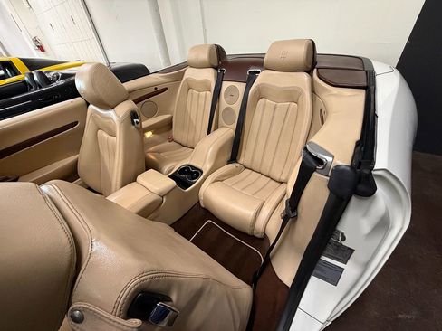Used 2011 Maserati GranTurismo Convertible image 24