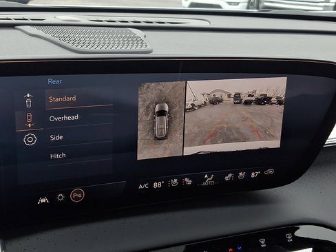 New 2026 Buick Enclave Avenir w/ Super Cruise Package AWD/4WD image 18