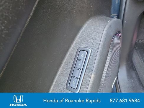 Used 2020 Chevrolet Tahoe LT w/ Luxury Package AWD/4WD image 18