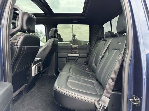 Used 2016 Ford F150 Platinum w/ Equipment Group 701A Luxury AWD/4WD image 18