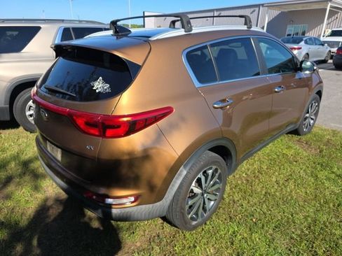 Used 2017 Kia Sportage EX w/ EX Technology Package AWD/4WD image 6
