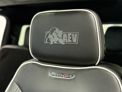 Used 2024 GMC Sierra 2500 AT4X w/ AT4X AEV Edition AWD/4WD image 19