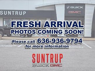 Used 2021 Chevrolet Equinox LS w/ LS Convenience Package image 1