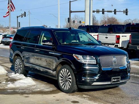 Used 2019 Lincoln Navigator Reserve image 5