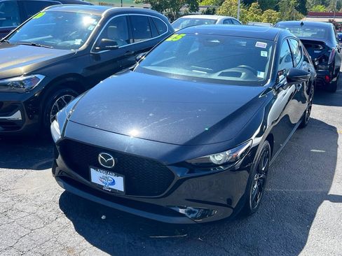 Used 2025 MAZDA MAZDA3 2.5 S Hatchback w/ Premium Pkg FWD image 4