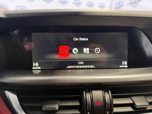 Used 2018 Alfa Romeo Stelvio Ti Sport image 40