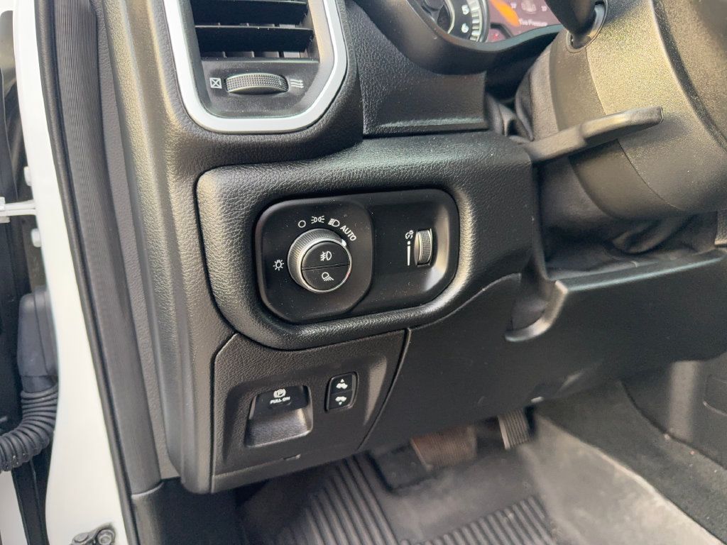 Used 2021 RAM 1500 Big Horn AWD/4WD image 14