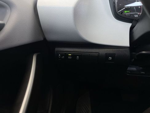 Used 2024 Toyota Corolla SE image 17