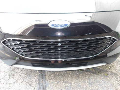 Used 2021 Ford Escape SEL w/ Technology Package image 40