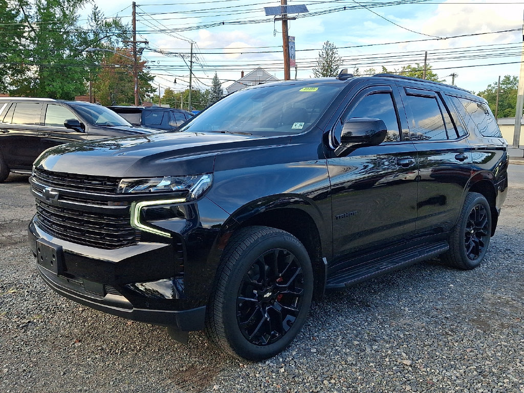 Used 2024 Chevrolet Tahoe LT AWD/4WD image 3