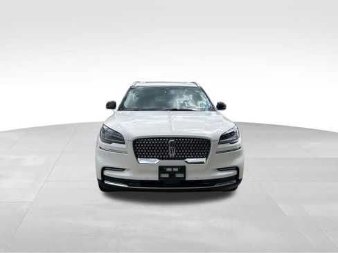 Used 2022 Lincoln Aviator Reserve w/ Equipment Group 201A RWD image 9