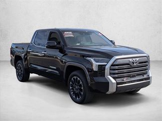 Used 2025 Toyota Tundra Limited AWD/4WD video 3