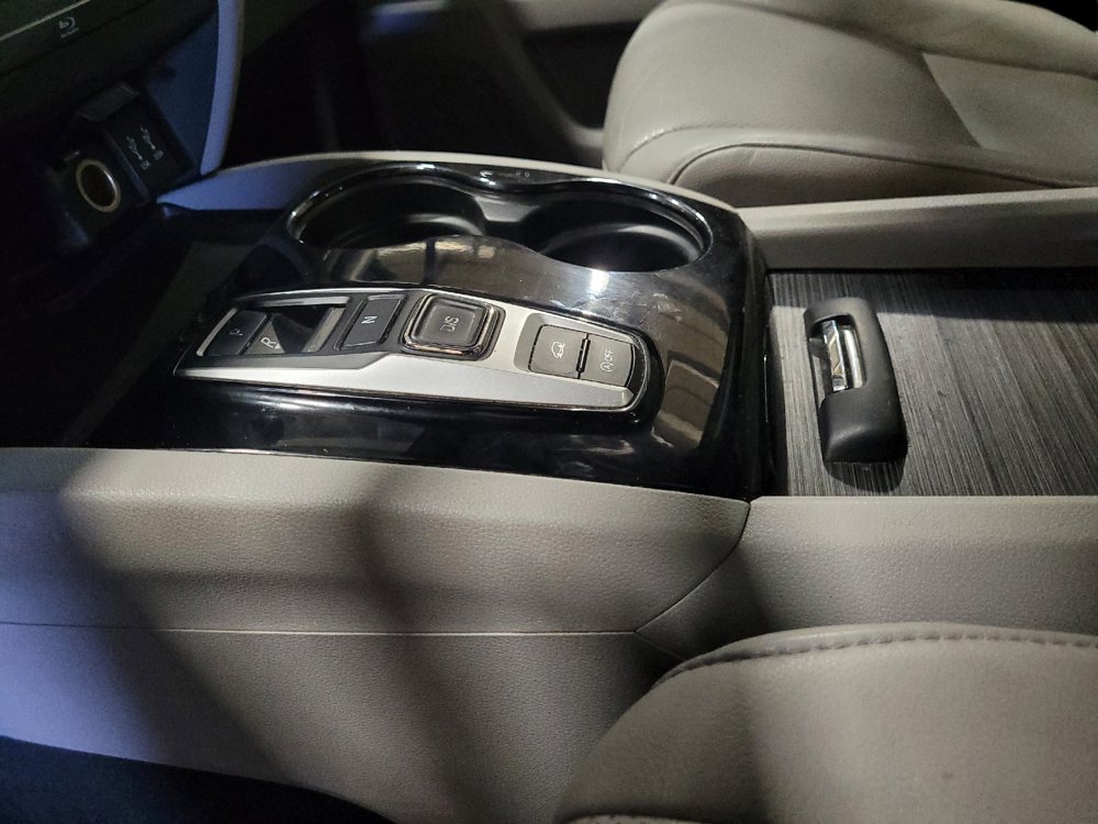Used 2016 Honda Pilot Elite image 26