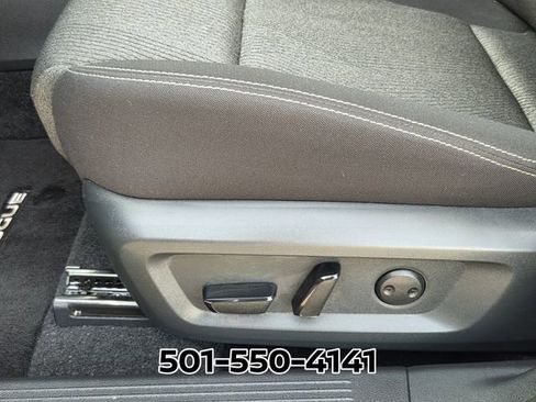 Used 2026 Nissan Rogue SV image 9