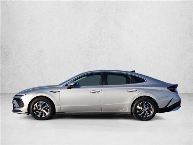 Used 2026 Hyundai Sonata Blue FWD image 9