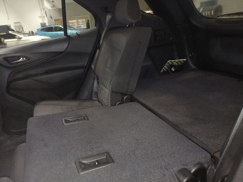 Used 2023 Chevrolet Equinox LT image 25