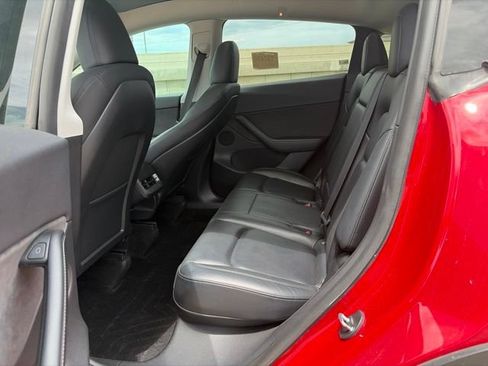 Used 2021 Tesla Model Y Long Range AWD/4WD image 4