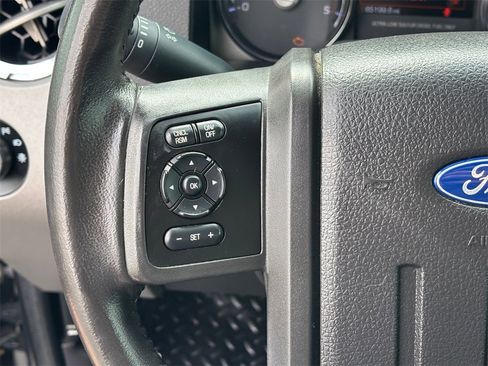 Used 2016 Ford F250 Lariat w/ Lariat Interior Package image 16