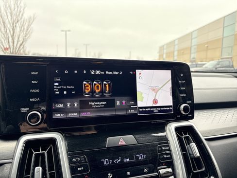 Used 2022 Kia Sorento SX image 23