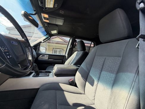 Used 2017 Ford Expedition EL XLT image 9
