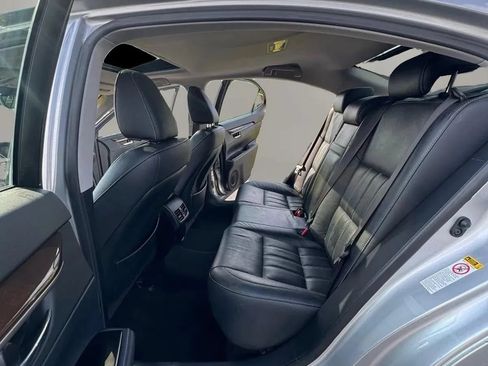 Used 2016 Lexus ES 350 w/ Luxury Package w/Wood Trim FWD image 10