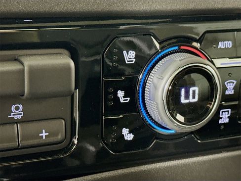 Certified 2025 Chevrolet Silverado 2500 ZR2 w/ Technology Package image 19