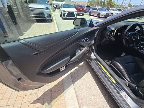 Used 2020 Chevrolet Camaro SS RWD image 14