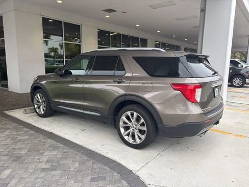 Used 2021 Ford Explorer Platinum w/ Equipment Group 601A image 3