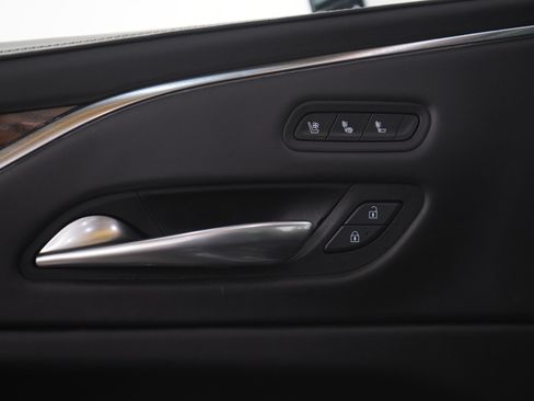 Used 2021 Cadillac Escalade ESV Sport Platinum image 25