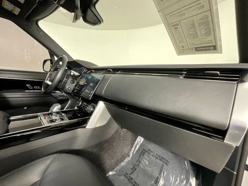 Certified 2023 Land Rover Range Rover SE AWD/4WD image 19