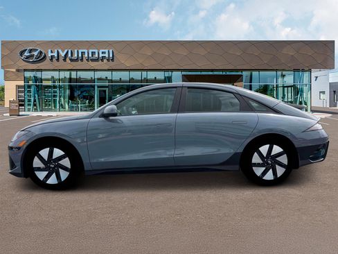 New 2025 Hyundai Ioniq 6 SE RWD image 3
