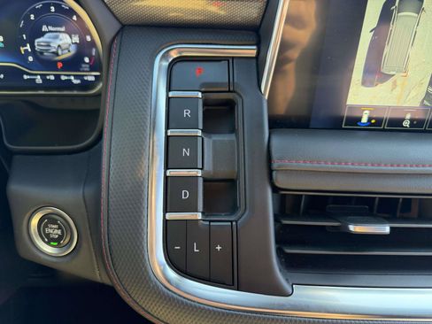 Used 2023 Chevrolet Tahoe RST w/ Sport Performance Package AWD/4WD image 20
