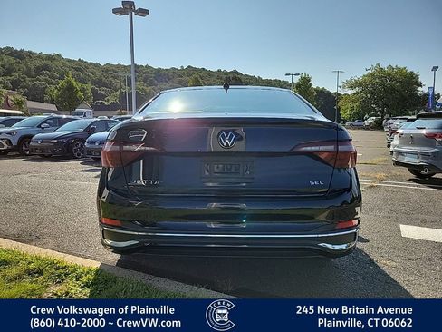 Certified 2022 Volkswagen Jetta SEL FWD image 28