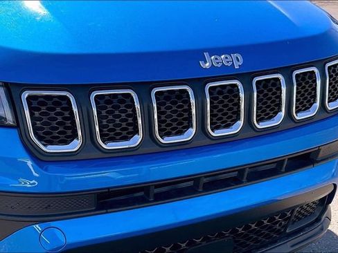 Used 2023 Jeep Compass Sport AWD/4WD image 31