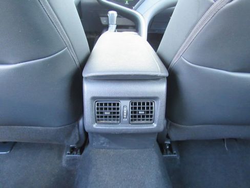 Used 2024 Toyota Camry XLE image 28