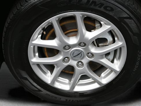Used 2024 Chrysler Pacifica Touring-L FWD image 19