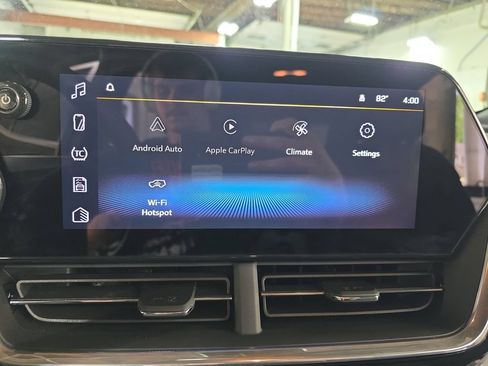 Used 2024 Chevrolet Trax RS w/ Driver Confidence Package FWD image 23