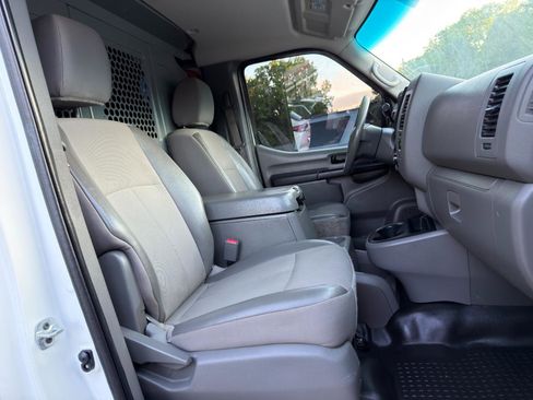 Used 2021 Nissan NV 2500 SV RWD image 12